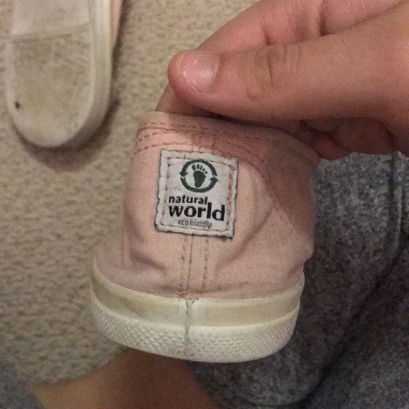 Pink Sneaker - Picture 3 of 4